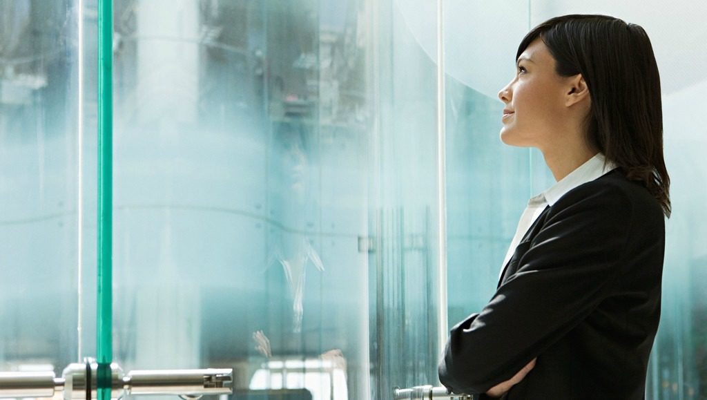 If you've ever been called a smarty pants, then you may do one or more of these 10 traits of intelligent people! Very cool!