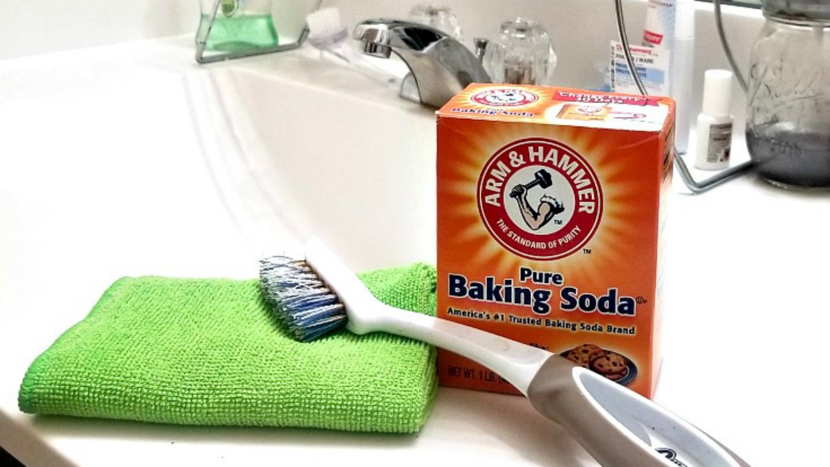 How to Clean the Bathroom With Baking Soda - 10 Fresh Ideas